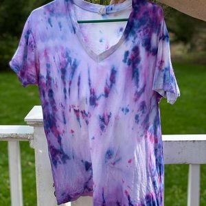 Purple and blue v neck T-shirt